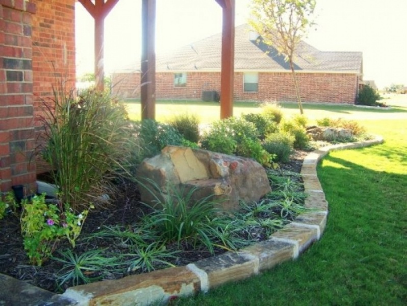 Natural Flagstone Border - Willow Park, TX