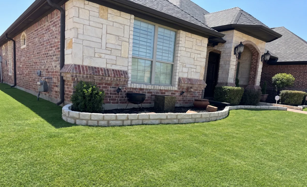 White Austin Stone Border - Parker County, TX