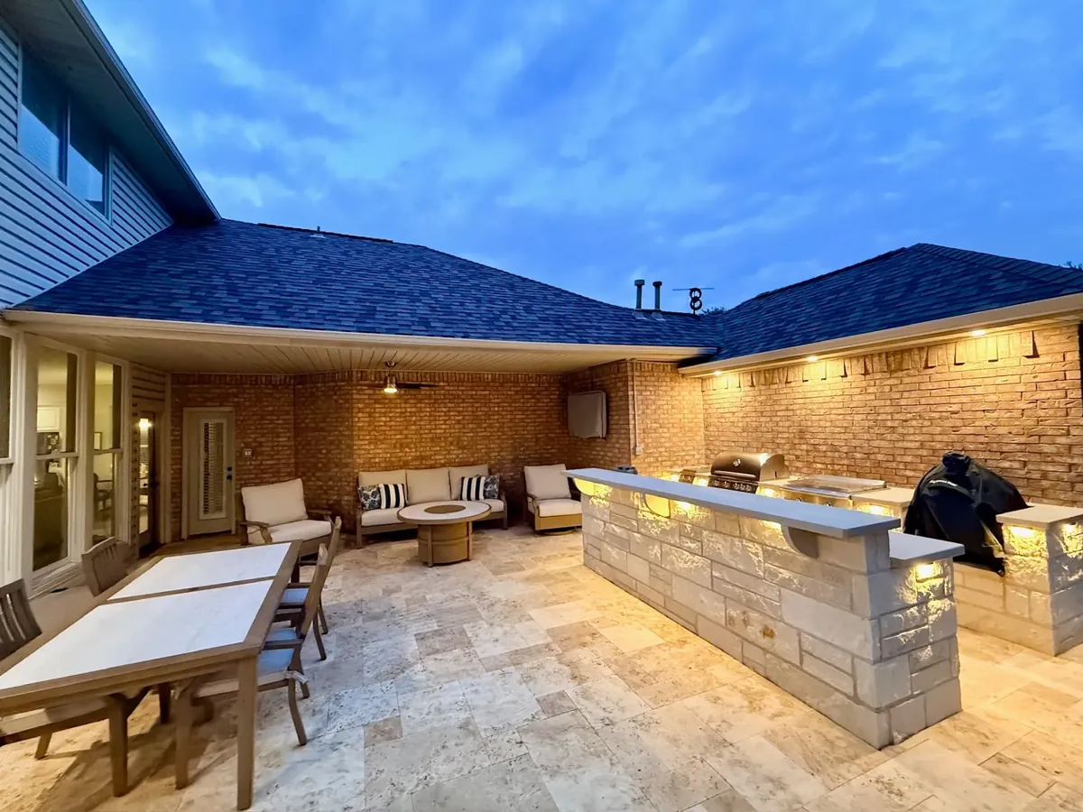 Leuders Stone Outdoor Kitchen with Travertine Pavers