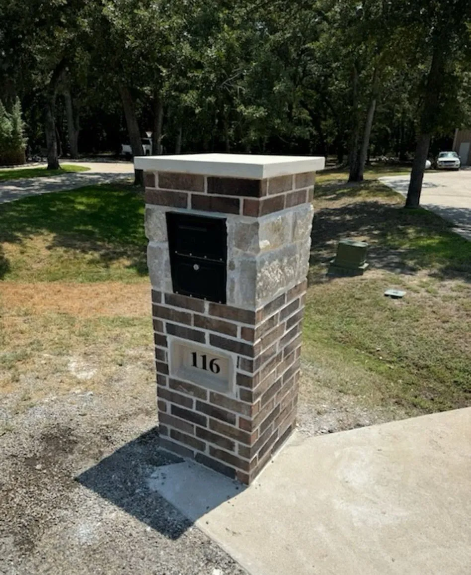 Brick Mailbox #116