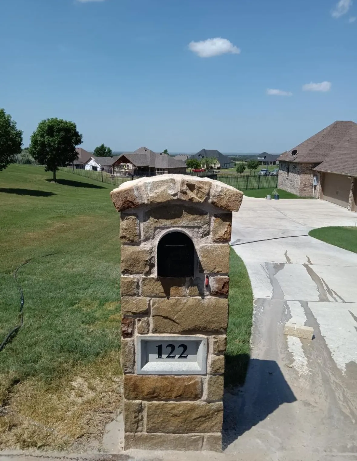 Arched Stone Mailbox #122