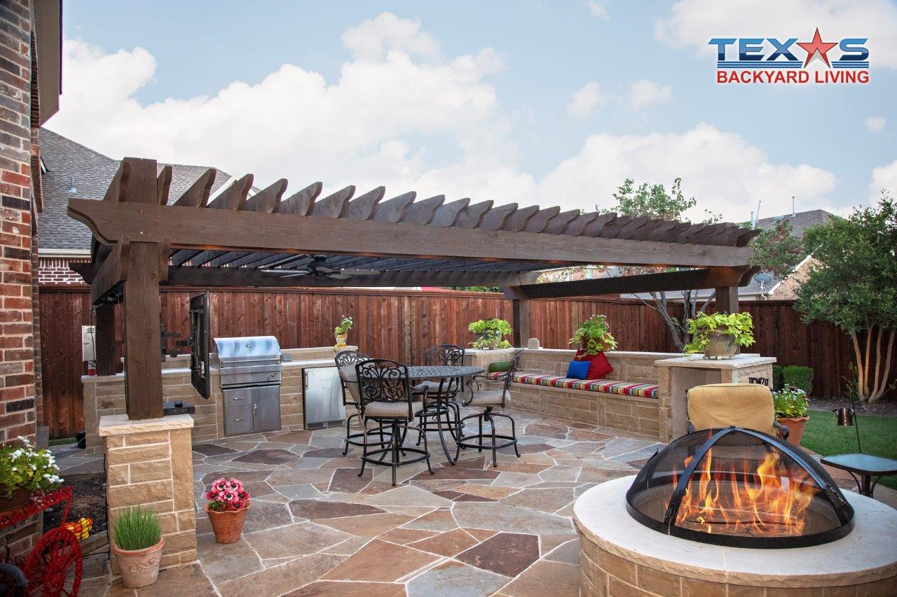 Outdoor Living Space by Parker County Masonry